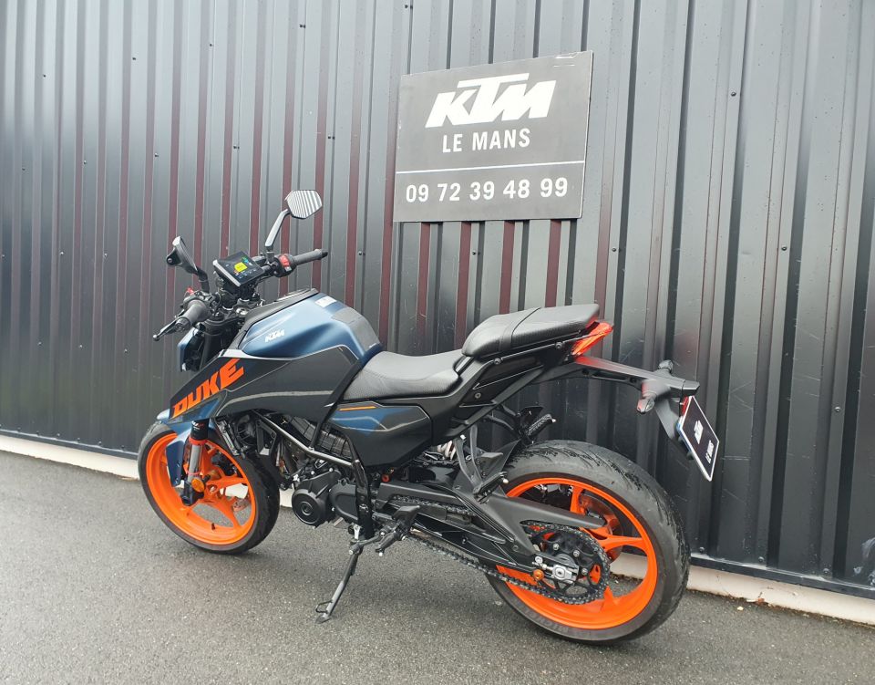 KTM 125 DUKE 4