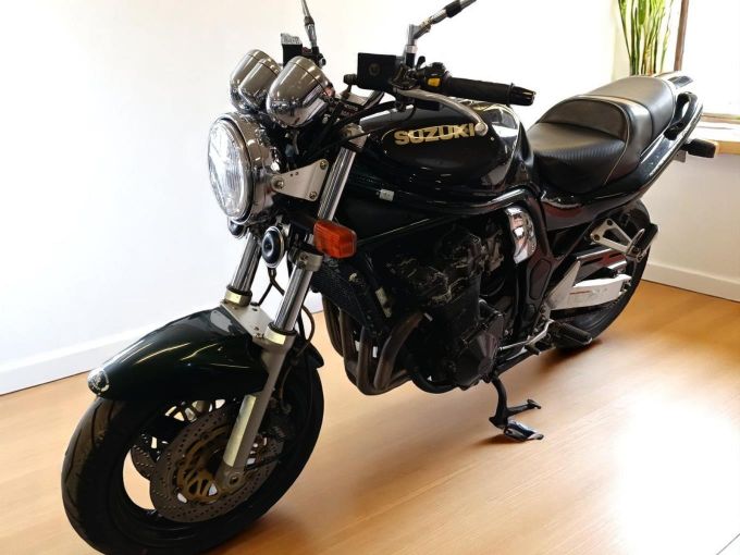 SUZUKI GSF 1200 N BANDIT 4