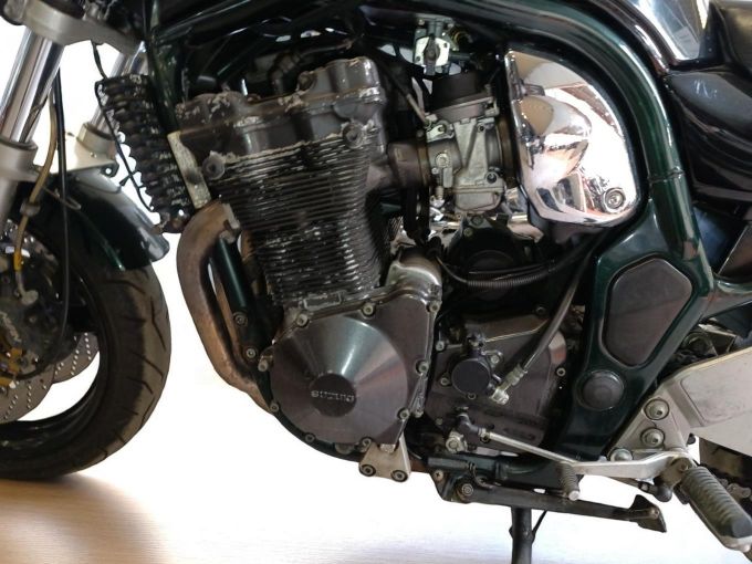 SUZUKI GSF 1200 N BANDIT 4