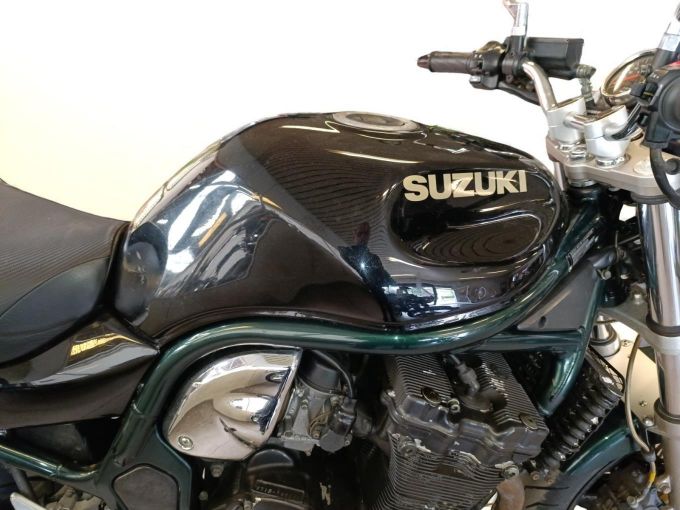 SUZUKI GSF 1200 N BANDIT 4
