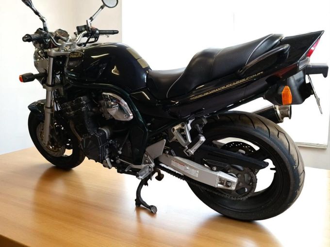 SUZUKI GSF 1200 N BANDIT 4
