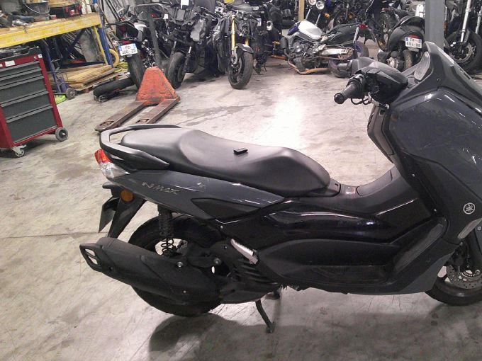 YAMAHA NMAX 125 4