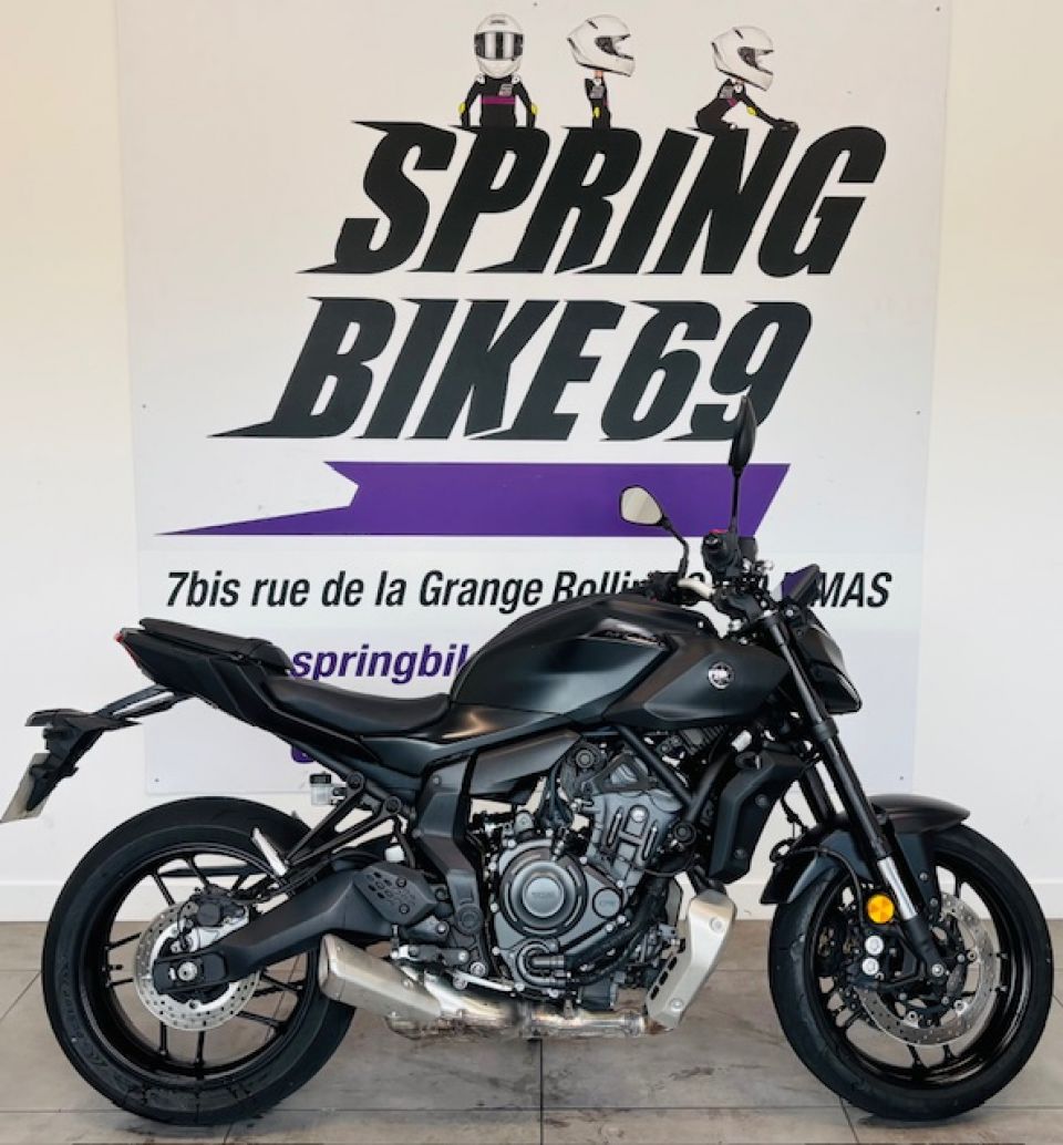 YAMAHA MT-07 (47.5CV) 4