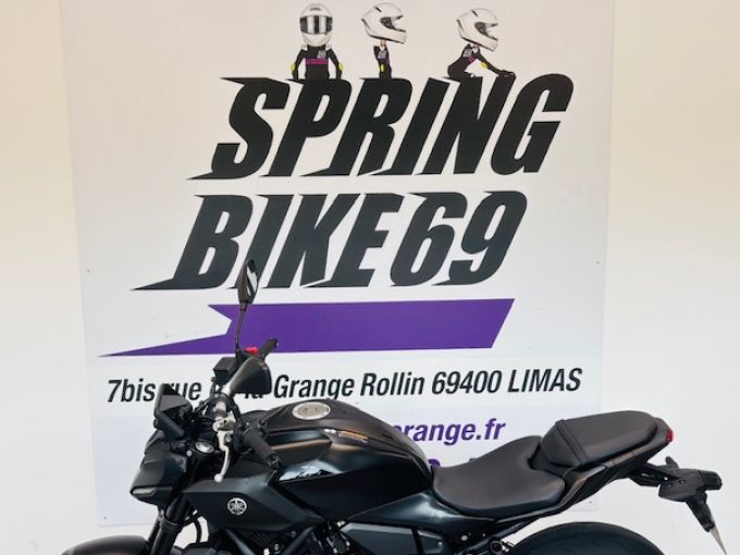 YAMAHA MT-07 (47.5CV) 4