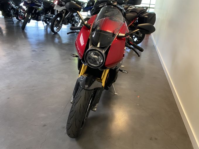 TRIUMPH SPEED TRIPLE 1200 RR 4