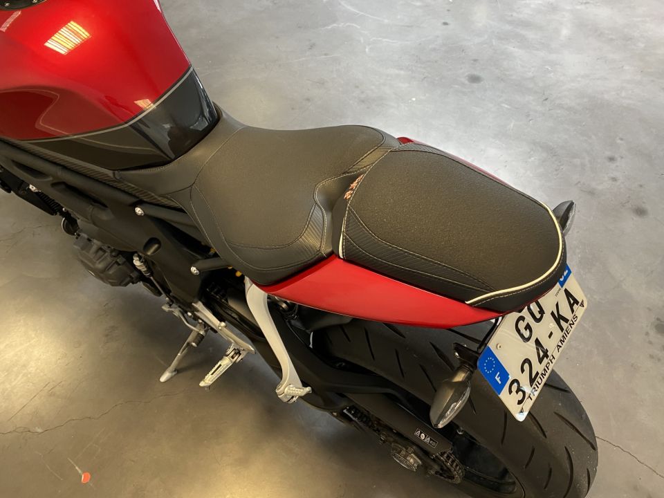 TRIUMPH SPEED TRIPLE 1200 RR 4