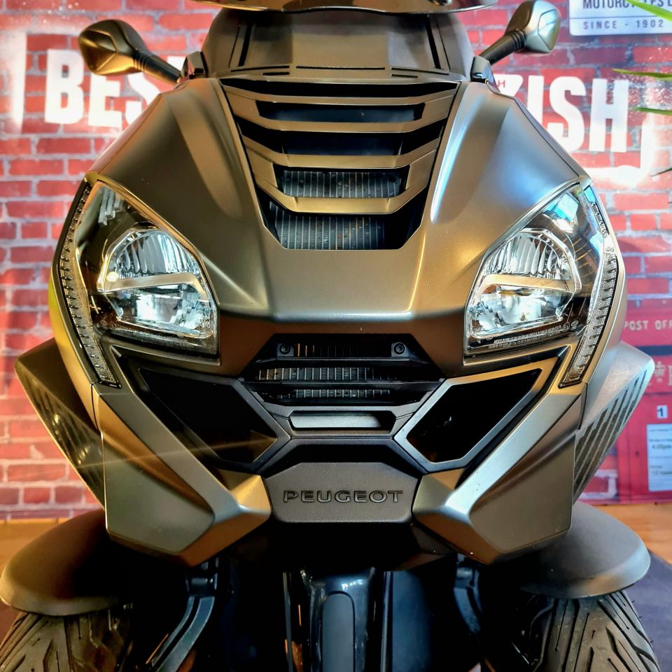 PEUGEOT METROPOLIS 400 GT 4
