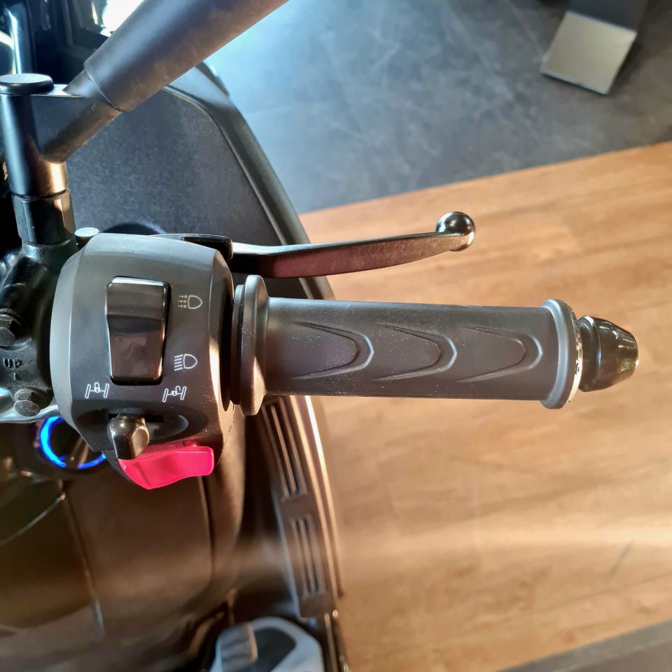 PEUGEOT METROPOLIS 400 GT 4