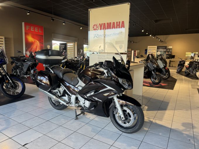 YAMAHA FJR 1300 ABS 4