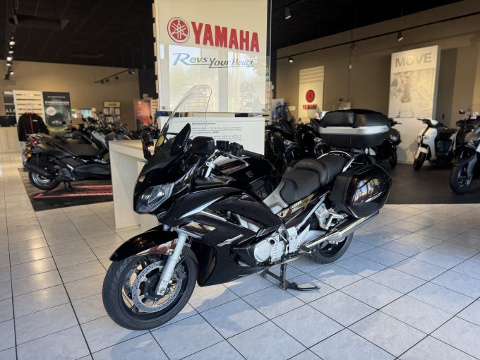 YAMAHA FJR 1300 ABS 4