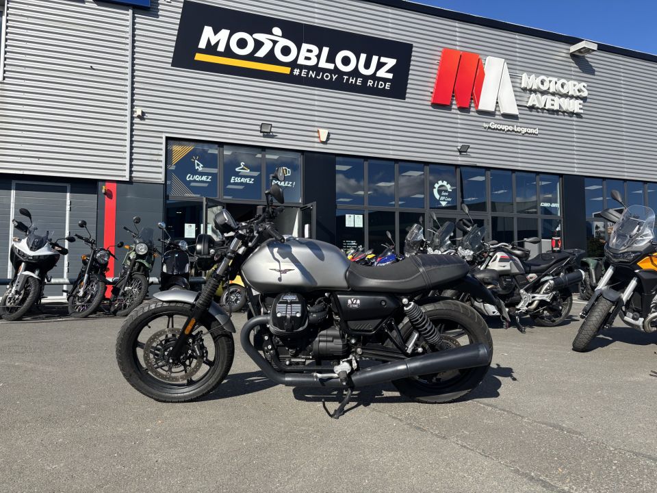 MOTO GUZZI V7 STONE 4