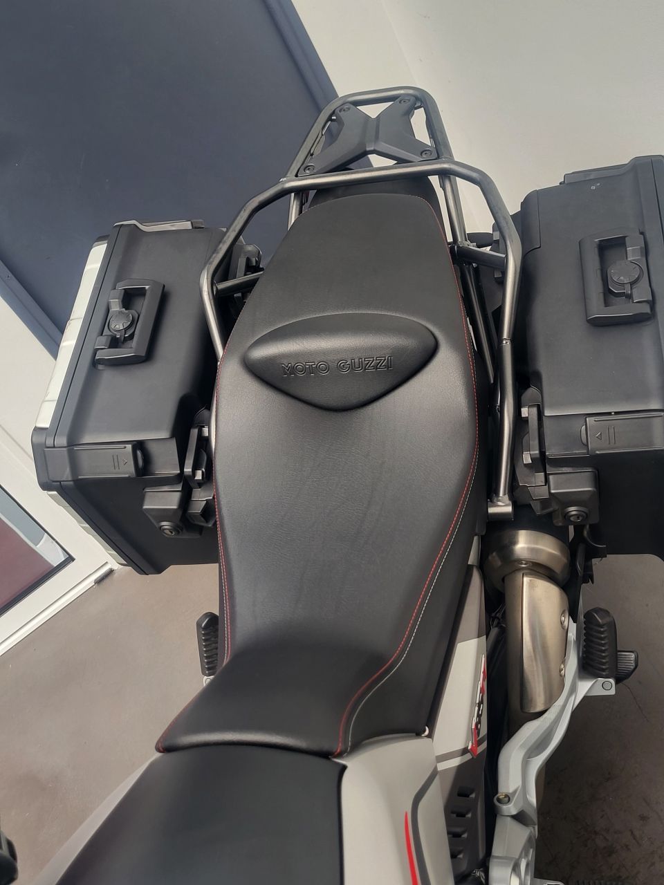 MOTO GUZZI V85 TT TRAVEL PACK 850 4