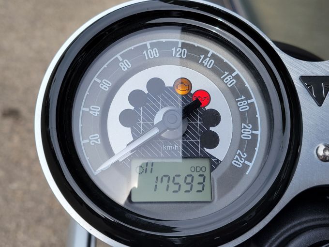 TRIUMPH SPEED TWIN 1200 4