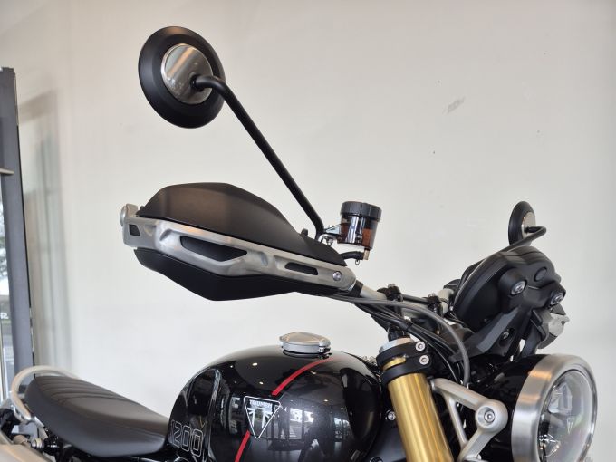 TRIUMPH SCRAMBLER 1200 XE 4