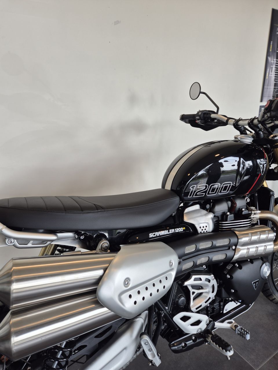TRIUMPH SCRAMBLER 1200 XE 4