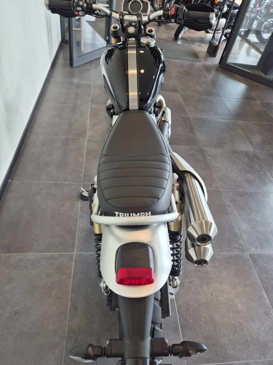 TRIUMPH SCRAMBLER 1200 XE 4