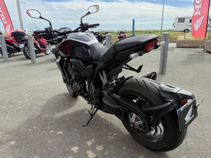 HONDA CB1000R Black Edition 4