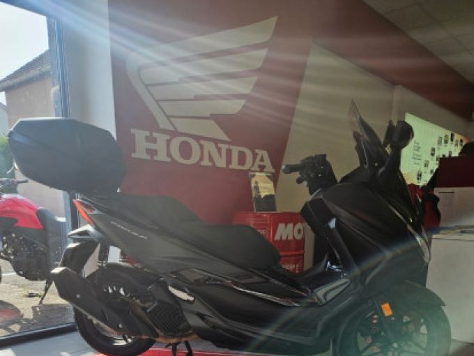 HONDA FORZA 125 ABS 4