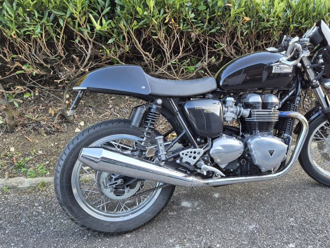 TRIUMPH THRUXTON 900 FI 4