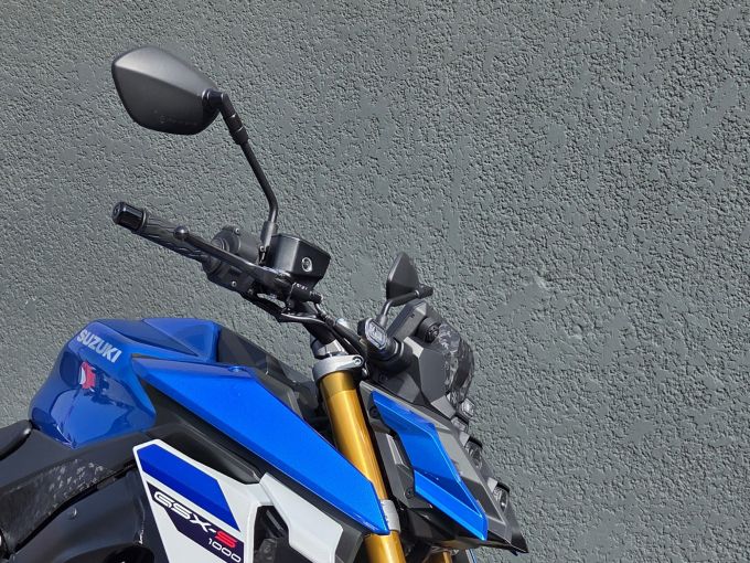 SUZUKI GSX-S 1000 4
