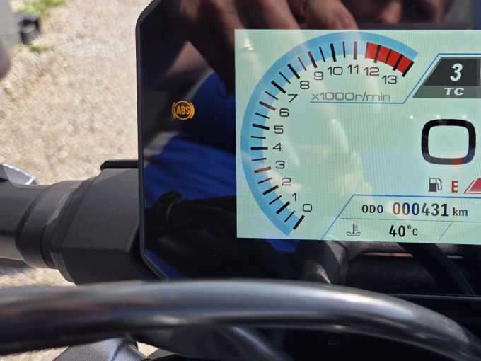 SUZUKI GSX-S 1000 4