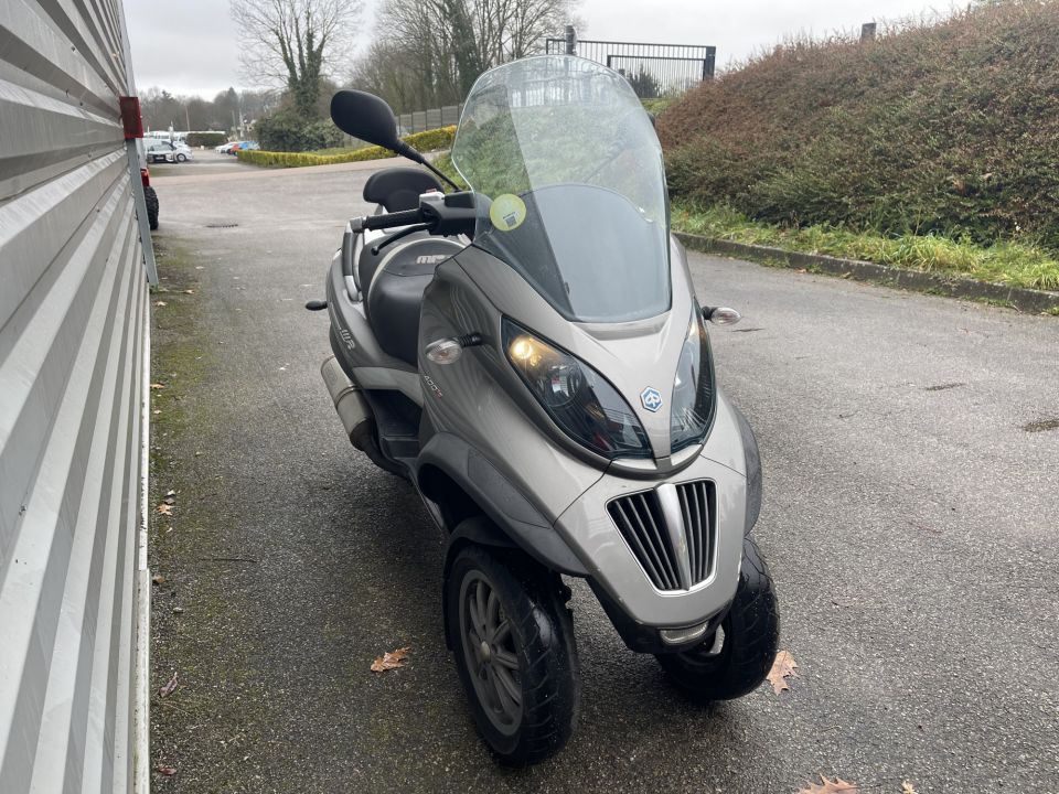 PIAGGIO MP3 400 LT 4