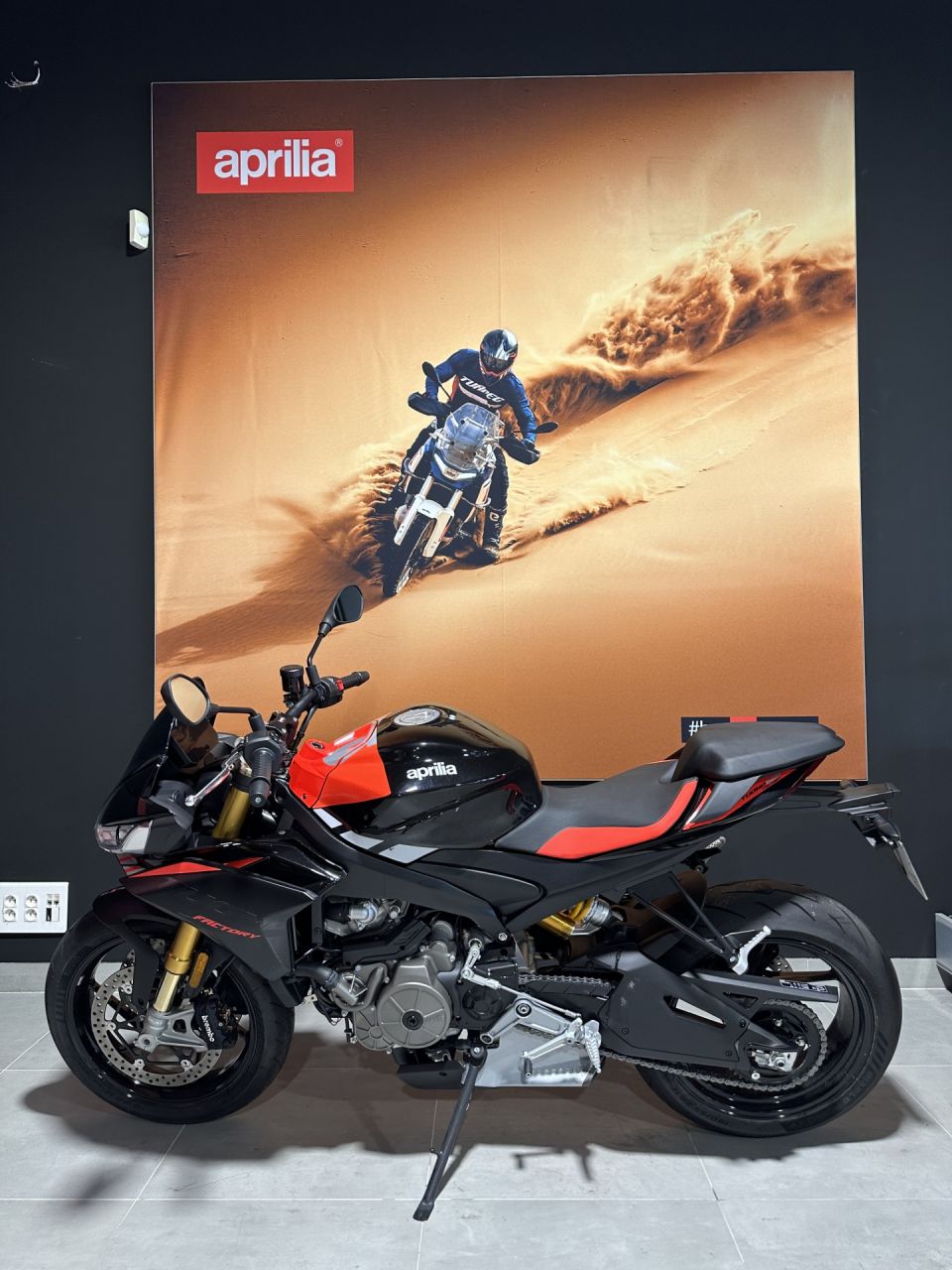 APRILIA TUONO 660 FACTORY 4