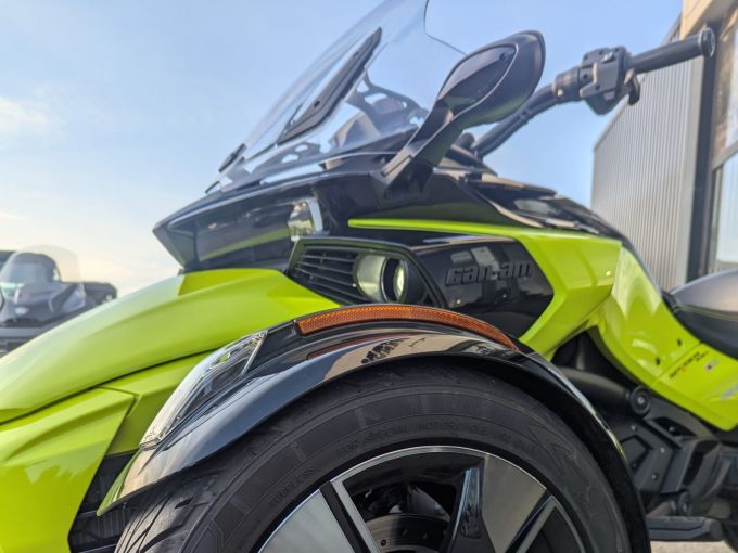 CAN-AM SPYDER F3-S 4
