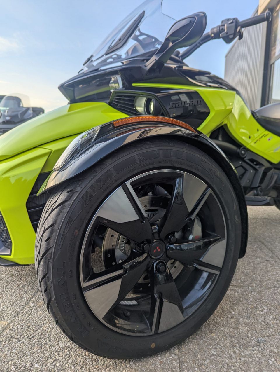 CAN-AM SPYDER F3-S 4