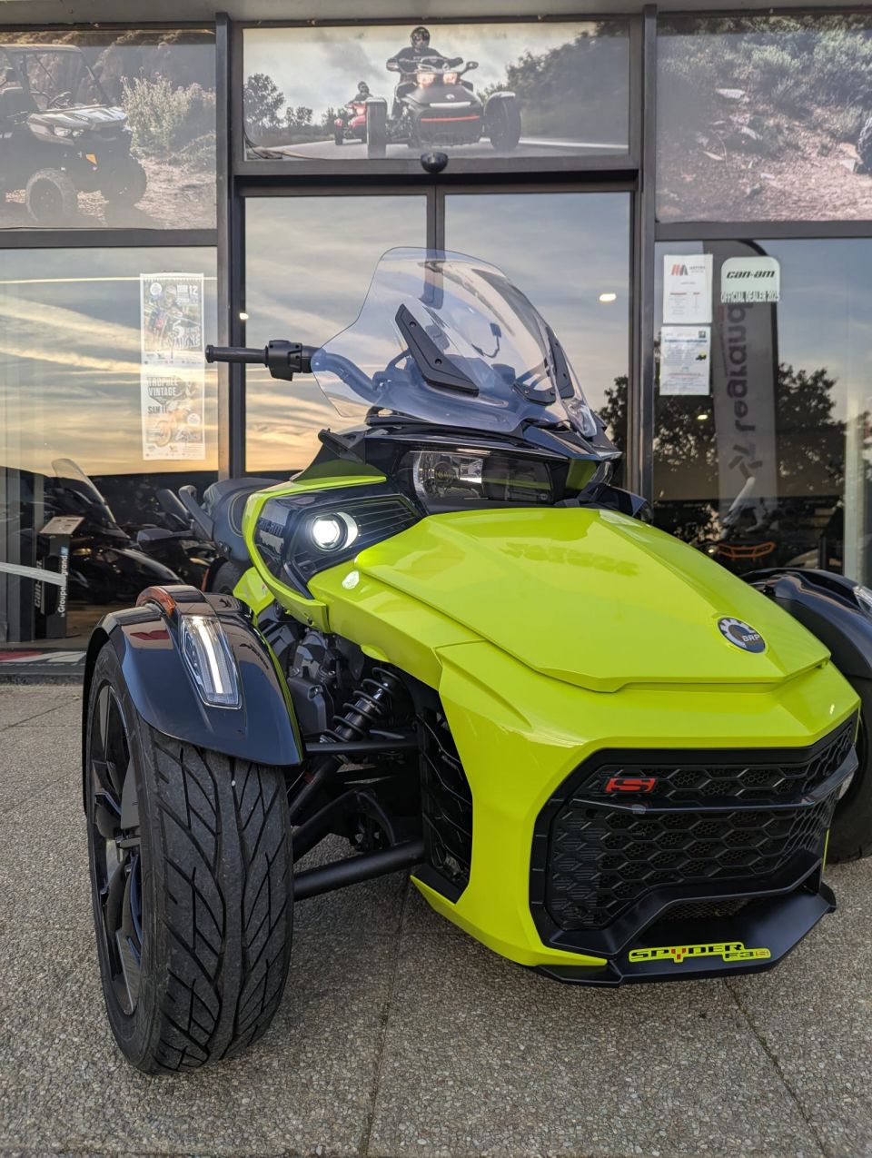 CAN-AM SPYDER F3-S 4