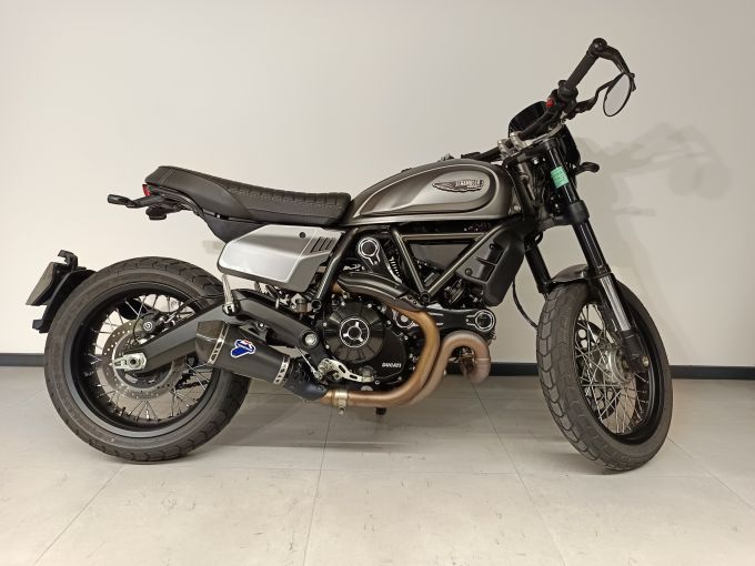 DUCATI SCRAMBLER 4