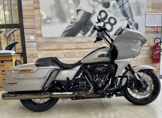 HARLEY-DAVIDSON TOURING ROAD GLIDE 1977 CVO - 2023