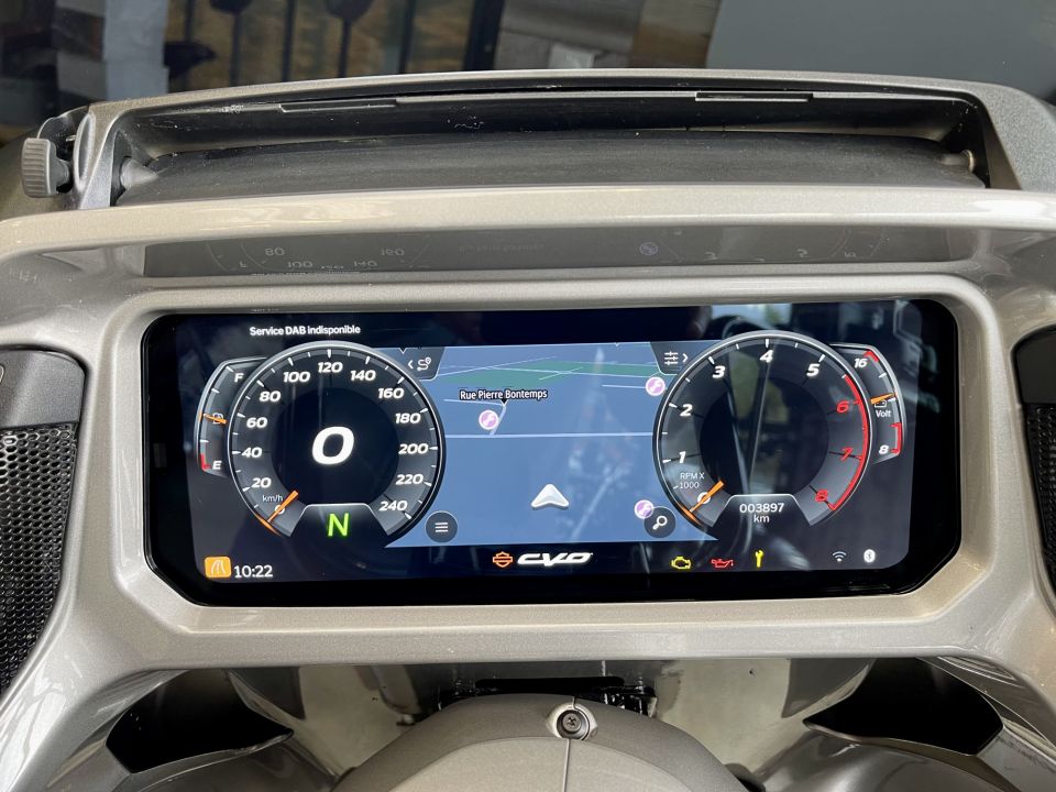 HARLEY-DAVIDSON TOURING ROAD GLIDE 1977 CVO 4