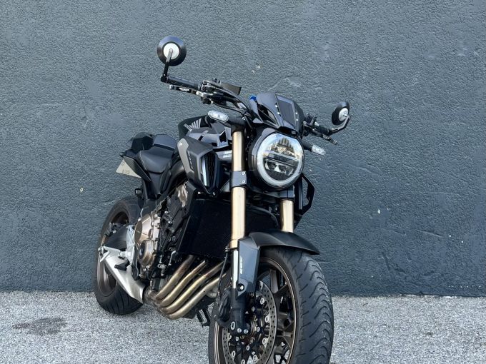 HONDA CB 650 R 4