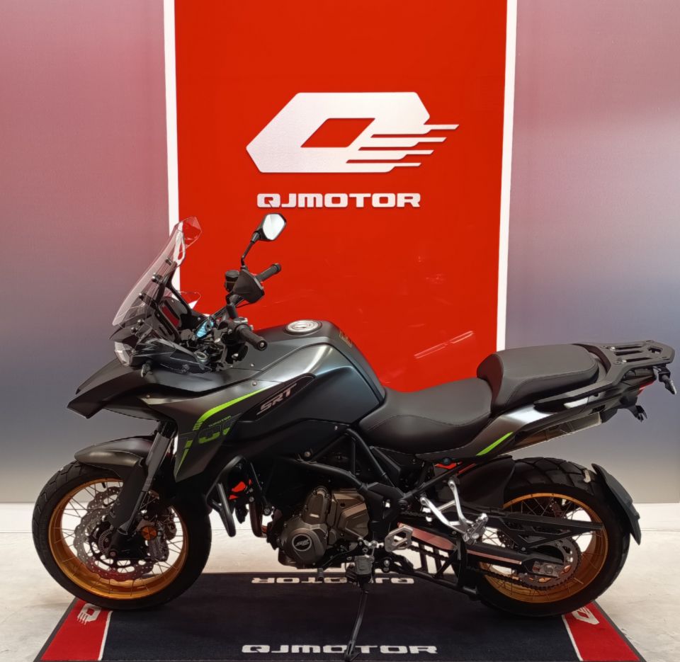 QJ MOTOR SRT 700 X 4