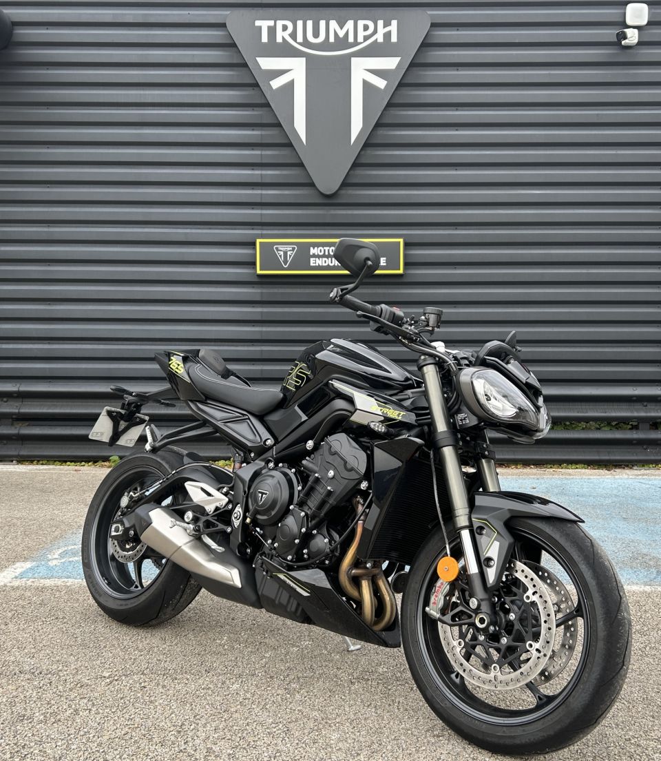 TRIUMPH STREET TRIPLE 765 RS 4