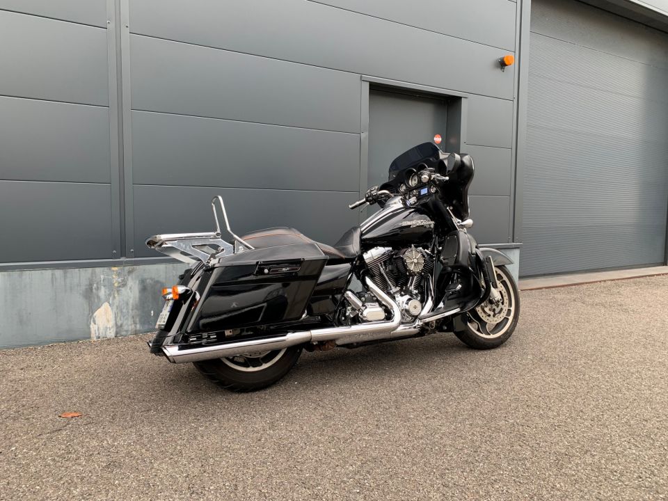 HARLEY-DAVIDSON TOURING STREET GLIDE 1690 4