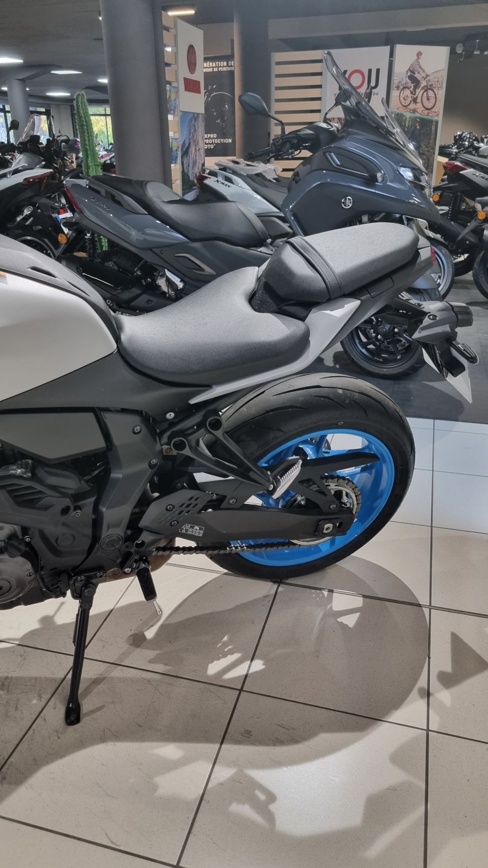 YAMAHA MT-07 Y-AMT 4