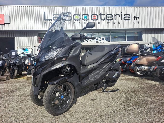 PIAGGIO MP3 400 HPE SPORT ABS ASR 4