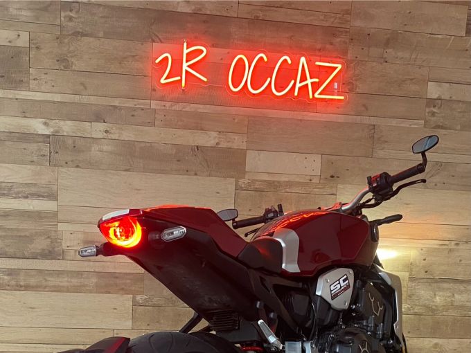 HONDA CB 1000 RA 4