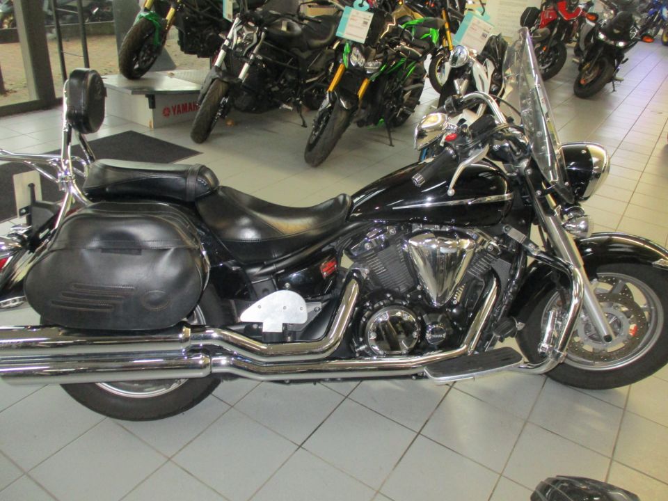 YAMAHA XVS 1300 4