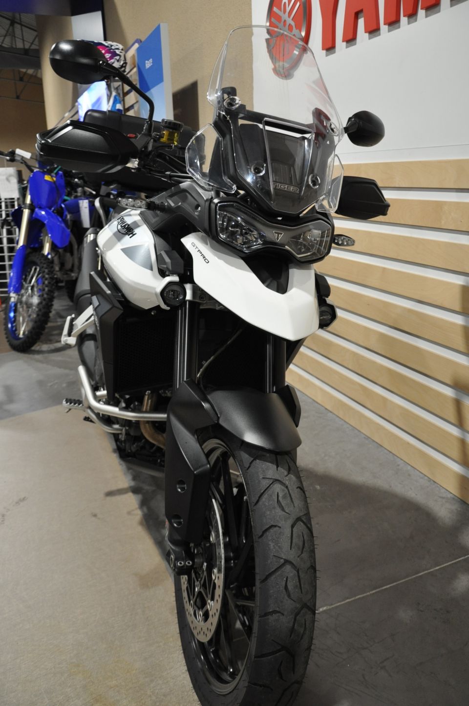 TRIUMPH Tiger 900 GT PRO 4