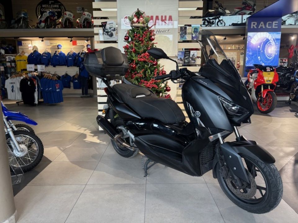 YAMAHA X-MAX 125 IRON MAX  67€/MOIS* FAIBLE KILOMETRAGE 1ERE MAIIN 2400€ D'EQUIPEMENT 4