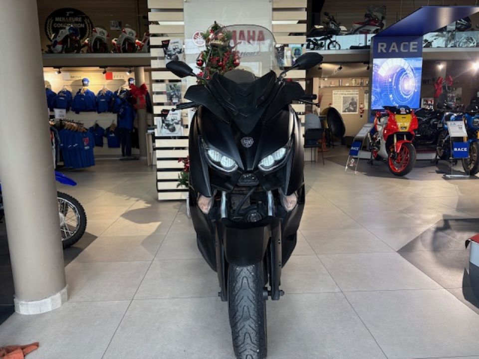 YAMAHA X-MAX 125 IRON MAX  67€/MOIS* FAIBLE KILOMETRAGE 1ERE MAIIN 2400€ D'EQUIPEMENT 4