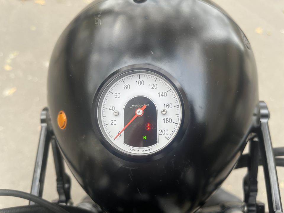 MOTO GUZZI V7 II STONE 4