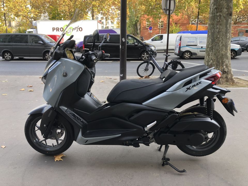 YAMAHA XMAX 125 TECH MAX+ 4