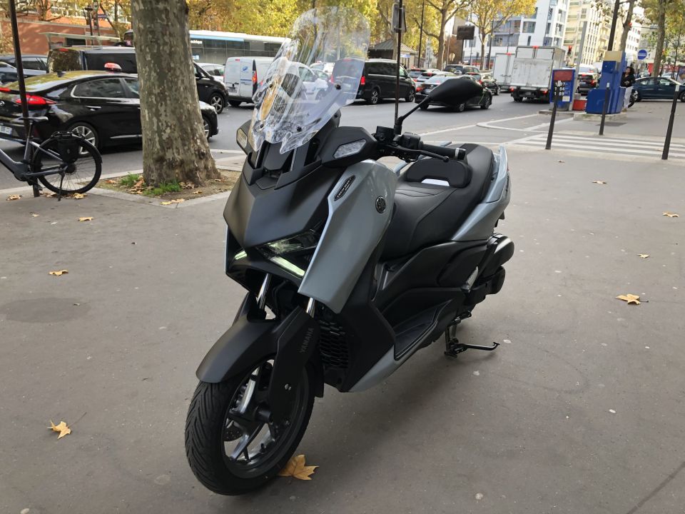 YAMAHA XMAX 125 TECH MAX+ 4