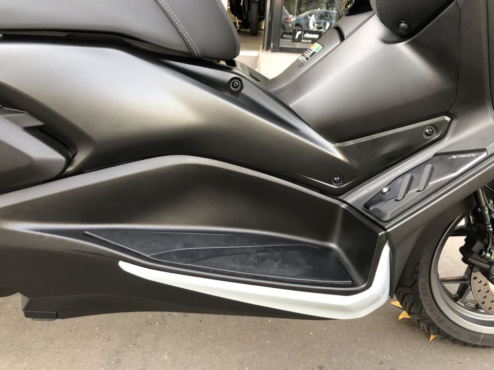 YAMAHA XMAX 125 TECH MAX+ 4