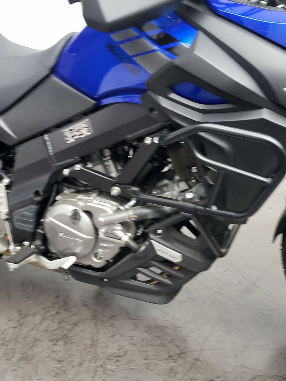 SUZUKI DL V-STROM 650XT 4