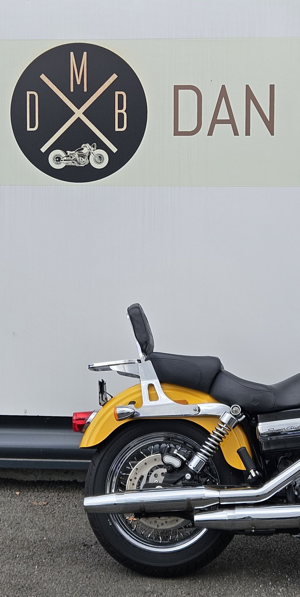 HARLEY-DAVIDSON DYNA SUPER GLIDE 1584 4